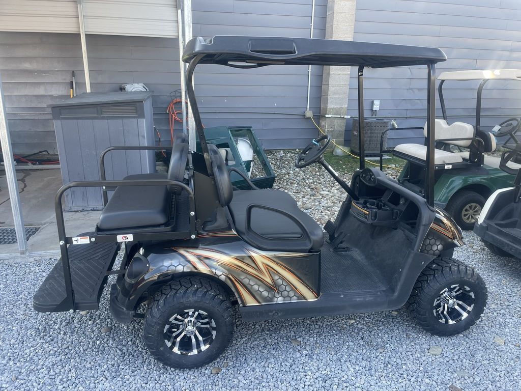 2021 E-Z-GO Freedom RXV ELiTE Lithium — photo 3