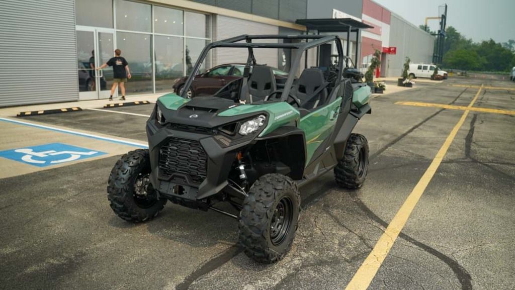 New Can-Am® Commander DPS 1000R 2026