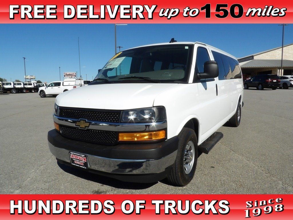2025 Chevrolet G3500 LT Ext