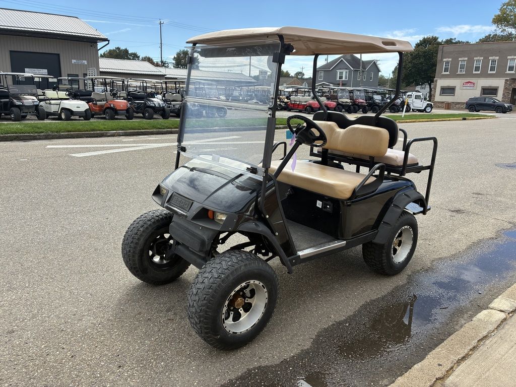 2010 E-Z-GO TXT