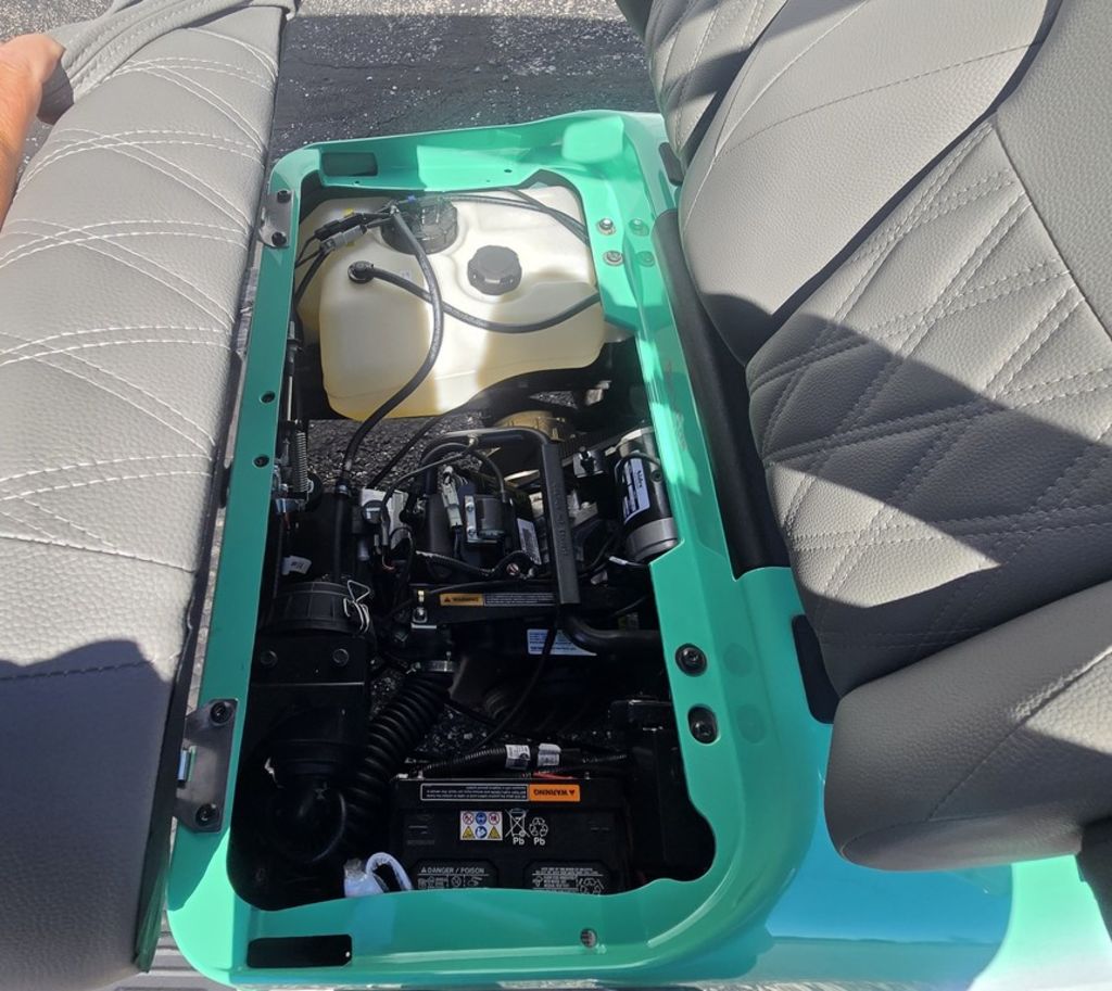 2027 E-Z-GO RXV 2 Valor S+ 13.5-hp Gas — photo 6