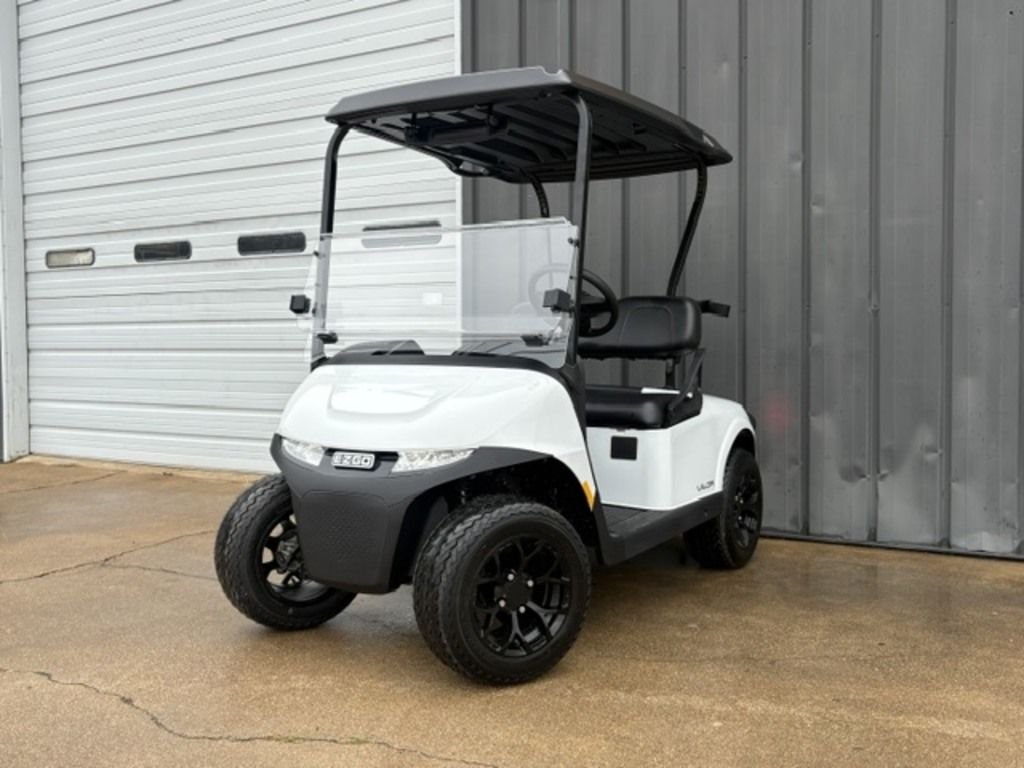 2027 EZGO RXV