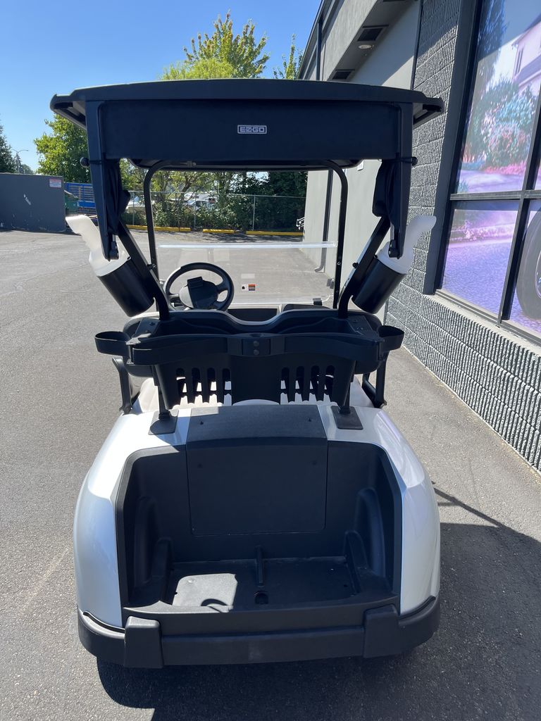 2026 E-Z-GO RXV 2 Freedom Elite Lithium — photo 4