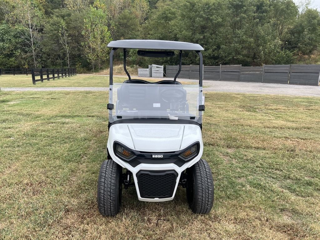 2027 E-Z-GO Liberty 4F X ELiTE Lithium Powertrain — photo 7