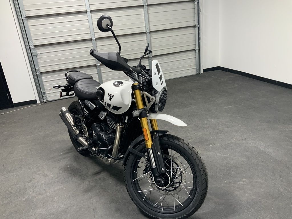 New Triumph Scrambler 400 XC Vanilla White 2026