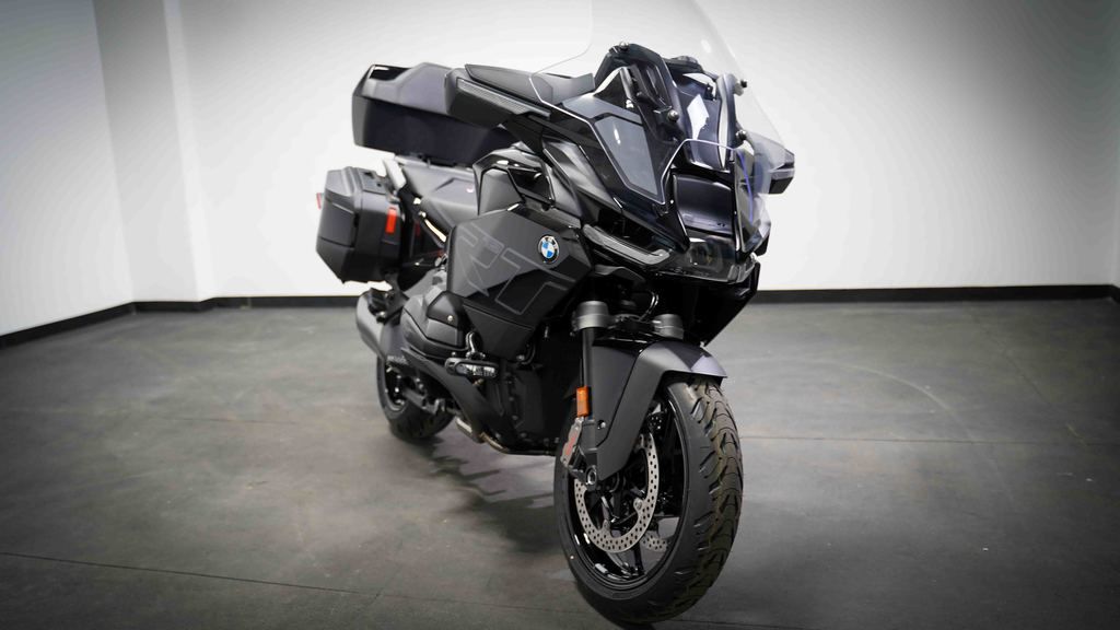New BMW R 1300 RT Triple Black 2026
