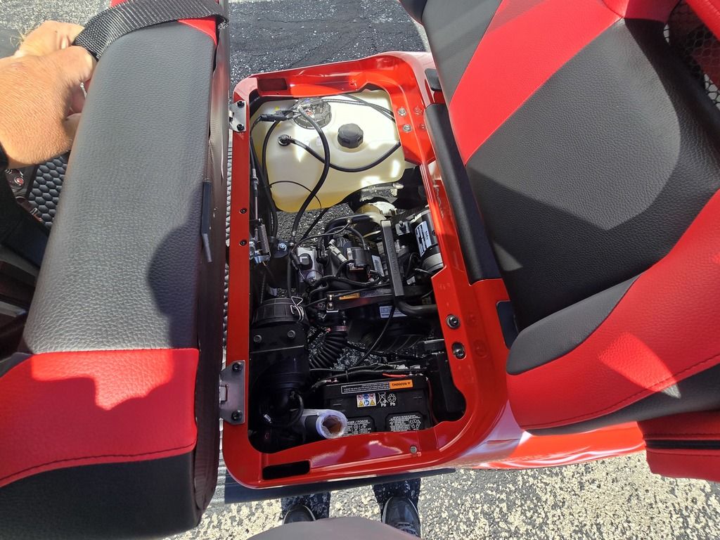 2027 E-Z-GO RXV 2 Valor S 13.5-hp Gas — photo 8