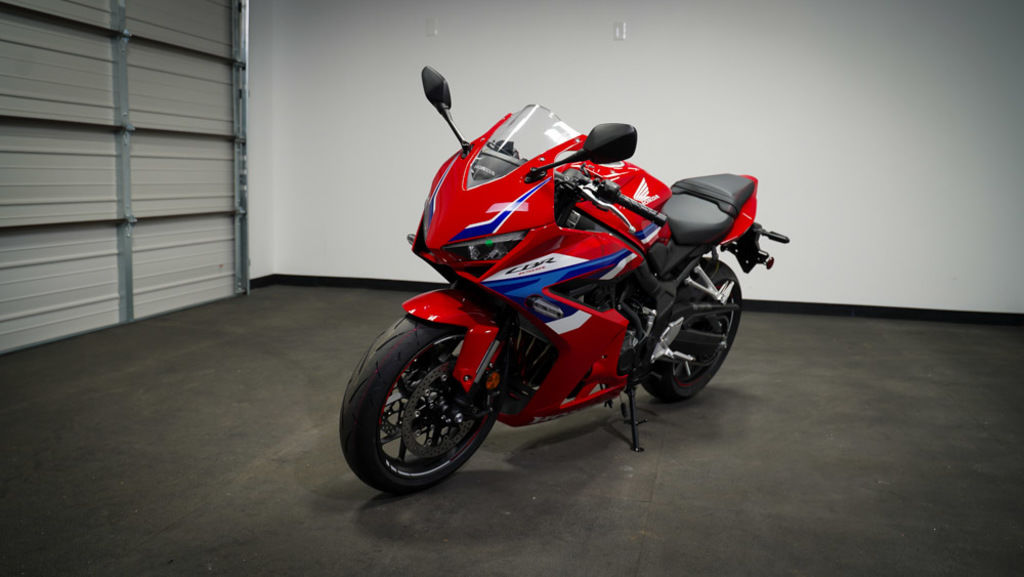 New Honda® CBR650R E-Clutch 2026