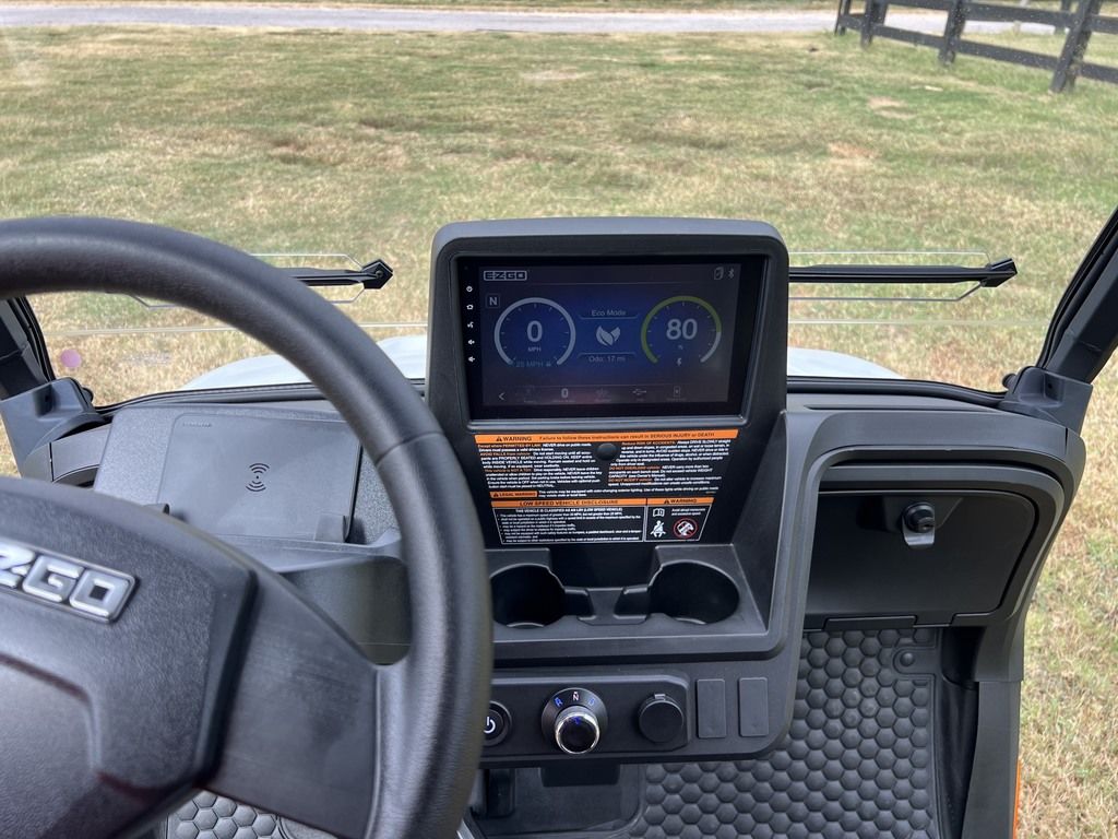 2027 E-Z-GO Liberty 4F XTL ELiTE Lithium Powertrain LSV — photo 10