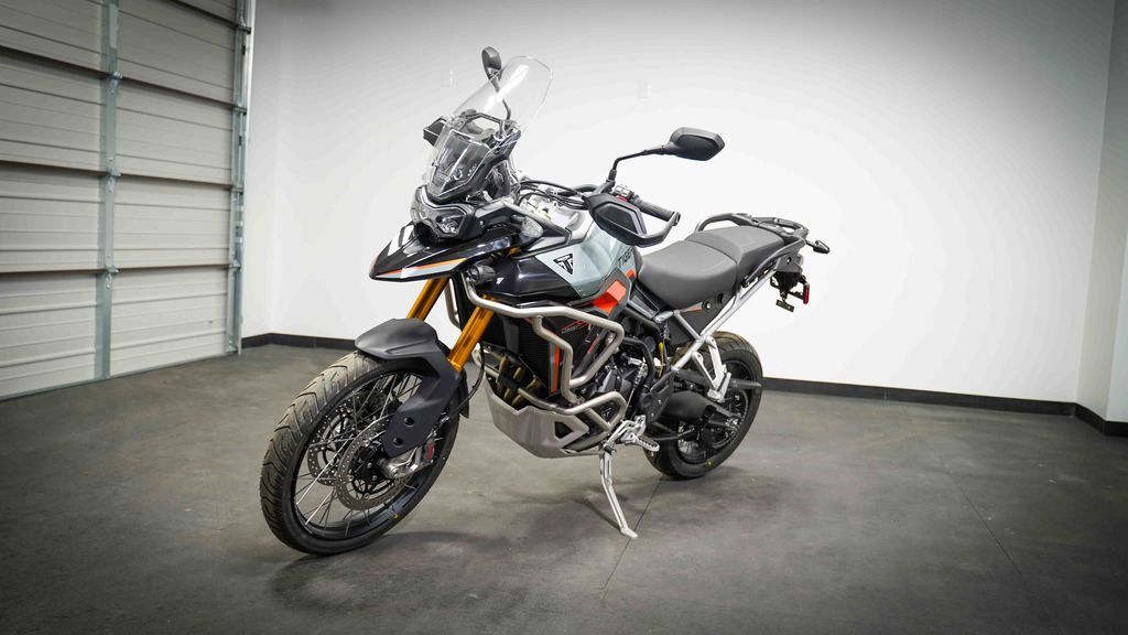 New Triumph Tiger 900 Desert Edition 2026
