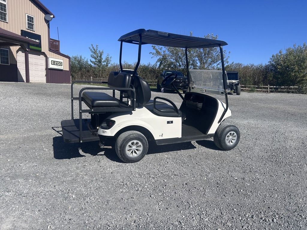 2021 E-Z-GO Freedom TXT Gas — photo 3