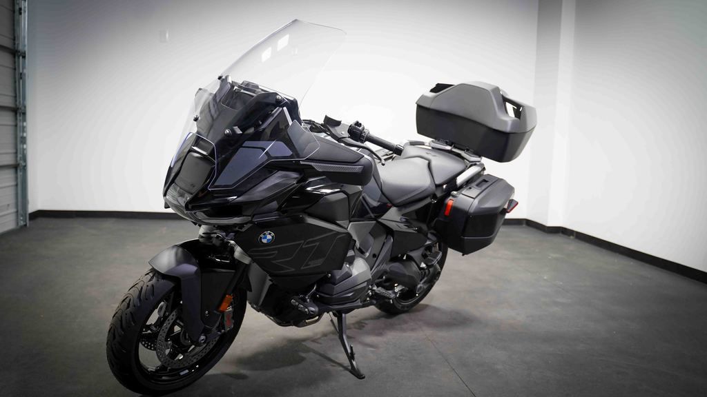 New BMW R 1300 RT Triple Black 2026