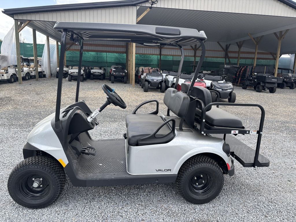 2026 E-Z-GO RXV 4 Valor S EX1 Sport — photo 3