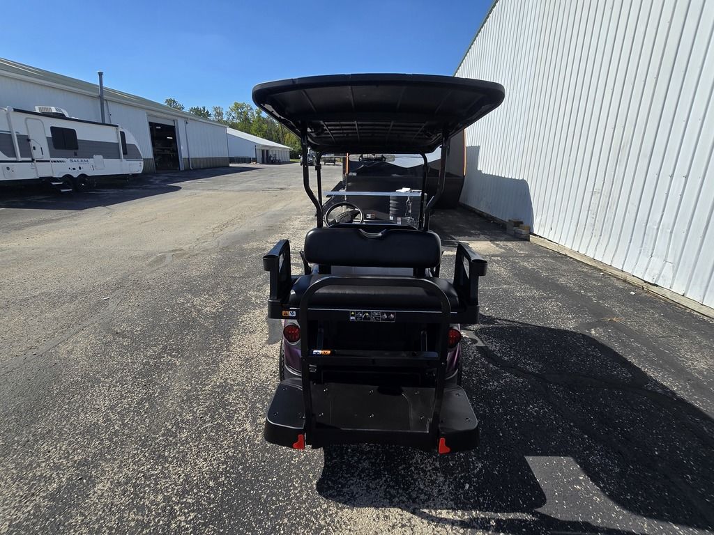 2027 E-Z-GO RXV 4 Valor S 13.5-hp Gas — photo 5
