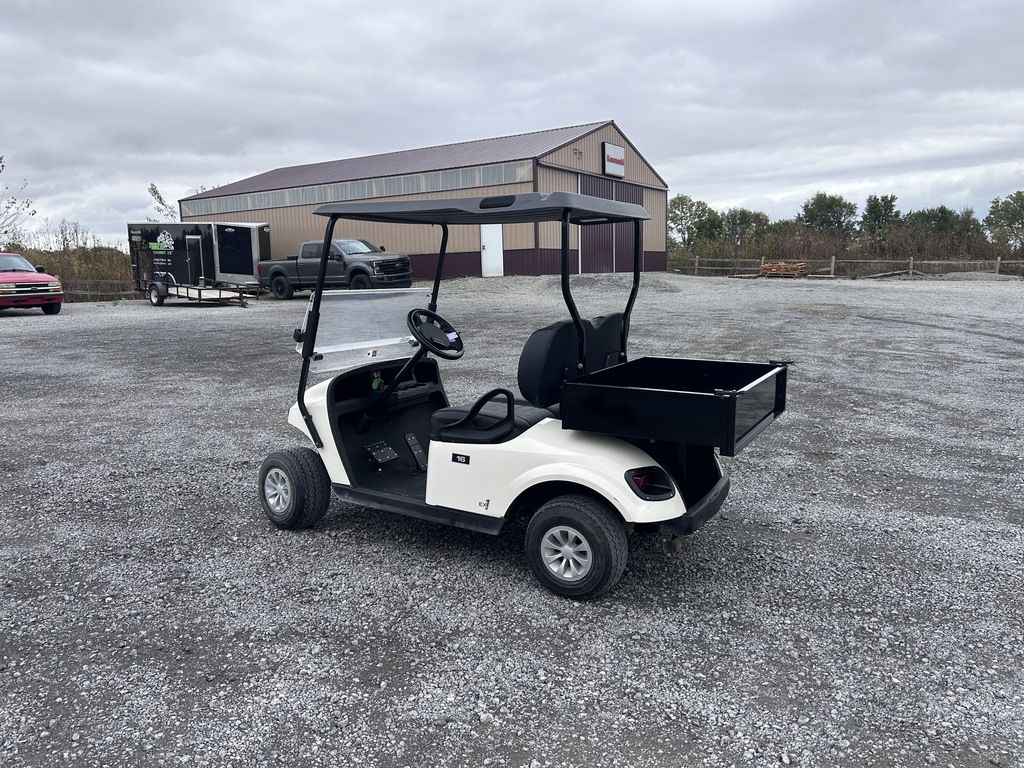 2021 E-Z-GO Freedom TXT Gas — photo 3