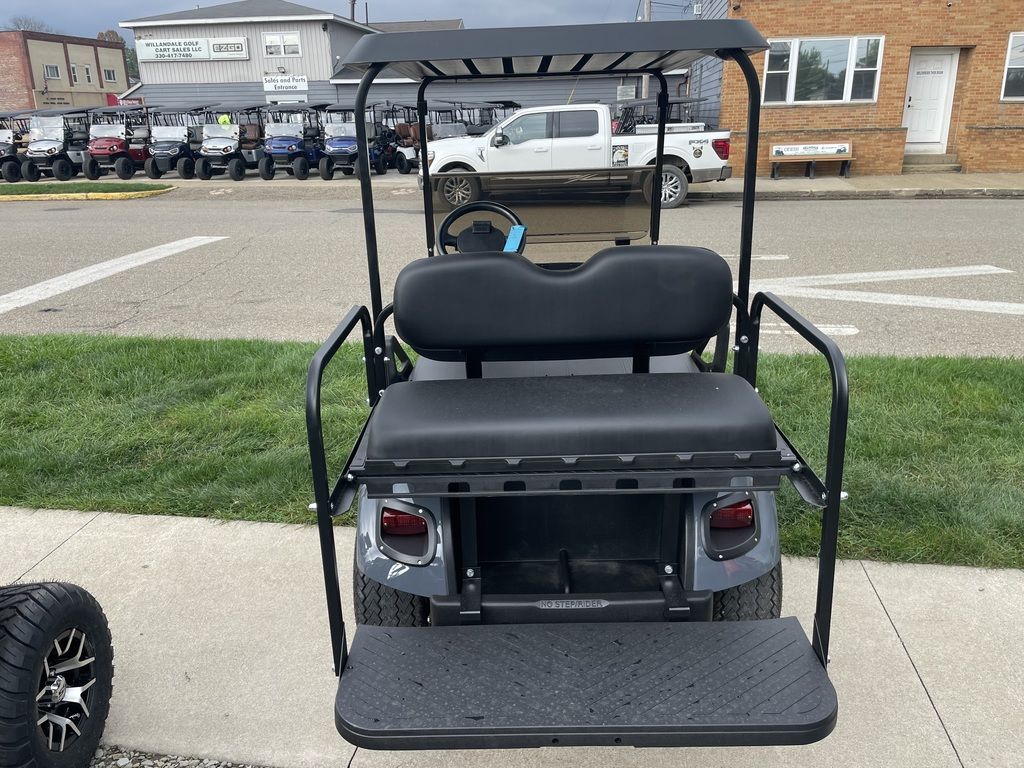 2021 E-Z-GO Freedom TXT Gas — photo 2