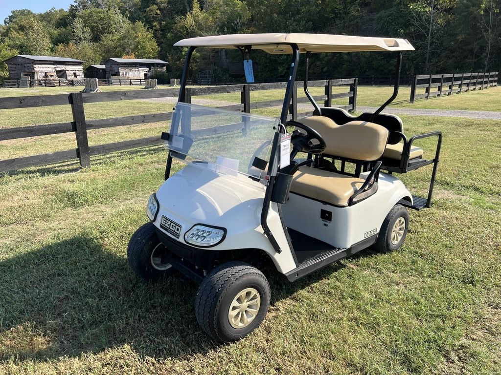 2018 E-Z-GO TXT® Gas