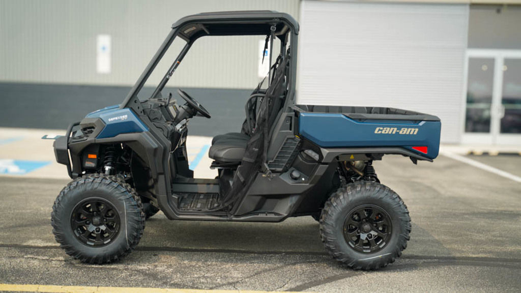 New Can-Am® Defender XT HD11 2026