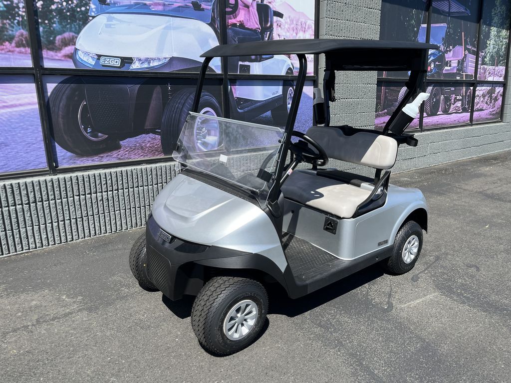 2026 E-Z-GO RXV 2 Freedom Elite Lithium — photo 2