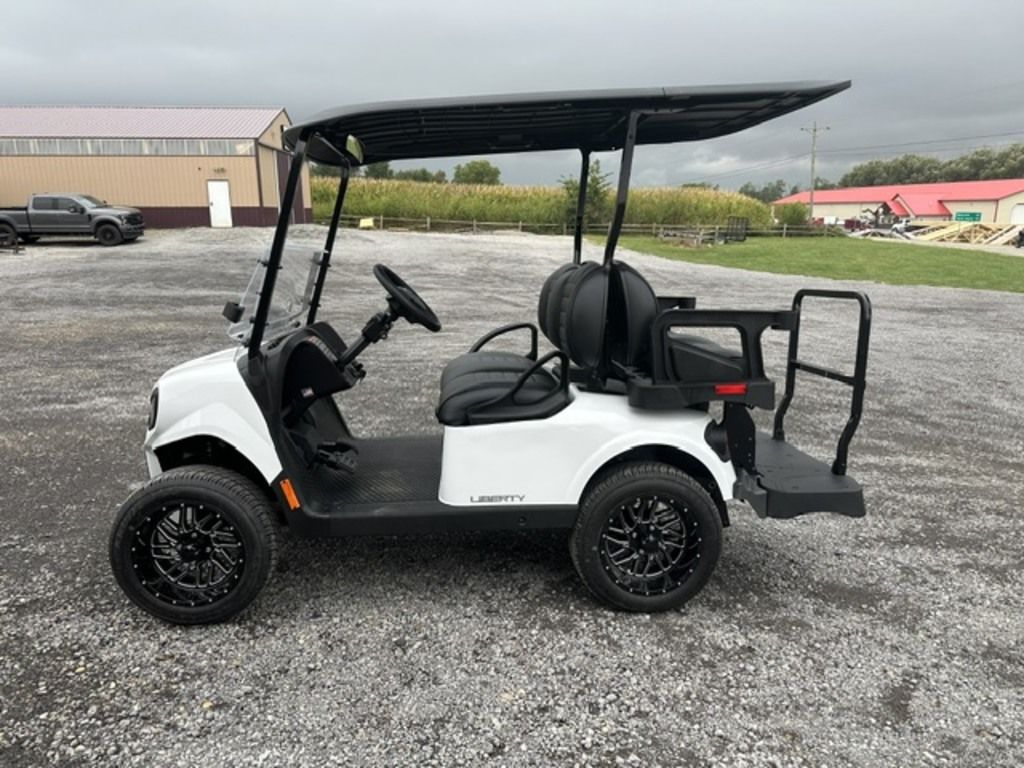 2027 E-Z-GO Liberty 4 X 13.5-hp Gas Powertrain — photo 4