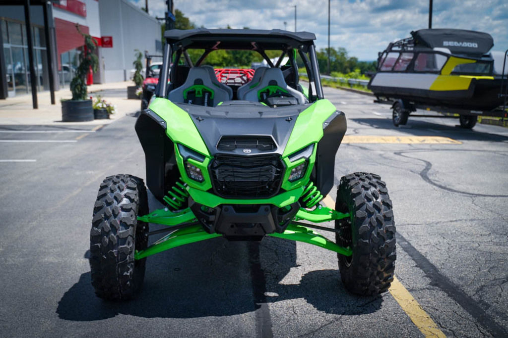 New Kawasaki Teryx®4 H2 Deluxe eS 2026
