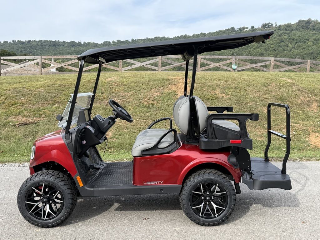 2027 E-Z-GO Liberty 4 XT ELiTE Lithium Powertrain