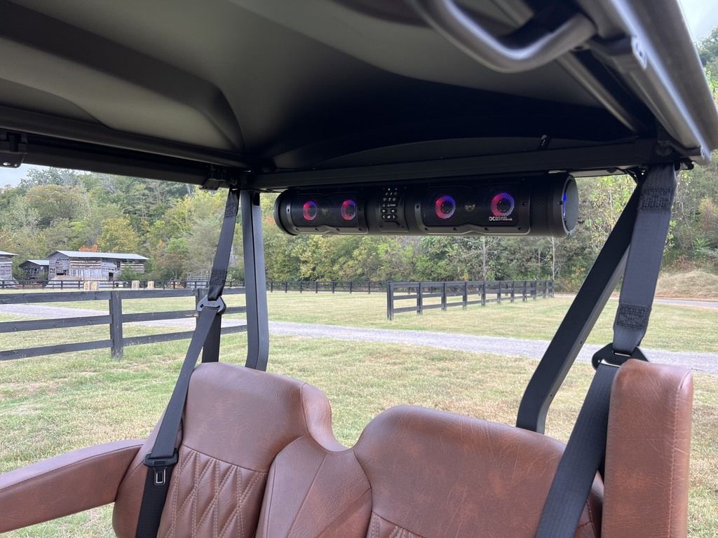2027 E-Z-GO Liberty 4F XTL ELiTE Lithium Powertrain LSV — photo 9