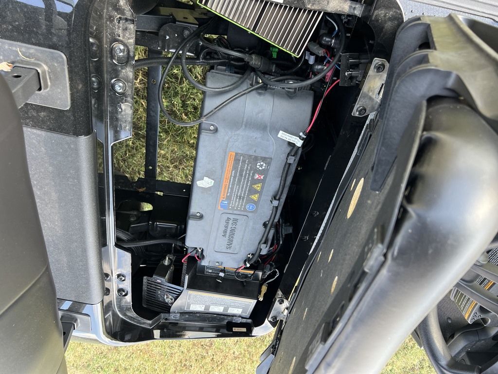 2021 E-Z-GO Freedom RXV ELiTE Lithium — photo 9