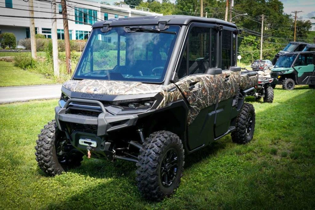 New Can-Am® Defender MAX Limited HD11 Dark Wildland Camo 2026