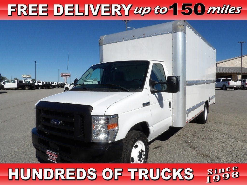 2022 Ford E-350 Econoline