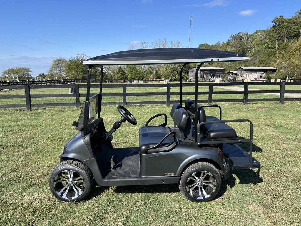 2021 E-Z-GO RXV® ELiTE CPO 4 — photo 2