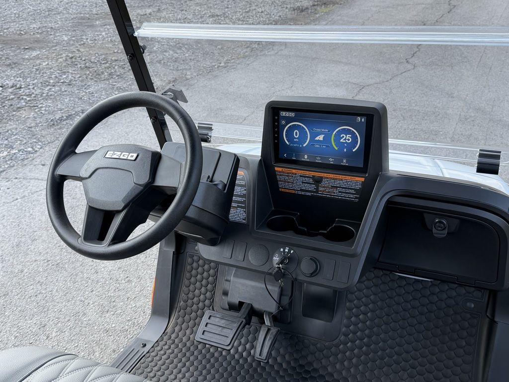 2027 E-Z-GO Liberty 4 XT ELiTE Lithium Powertrain — photo 5