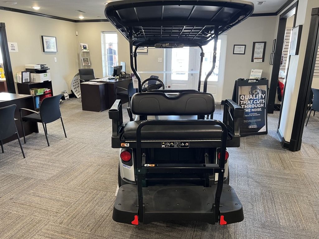 2027 E-Z-GO RXV 2 Valor S+ 13.5-hp Gas — photo 4