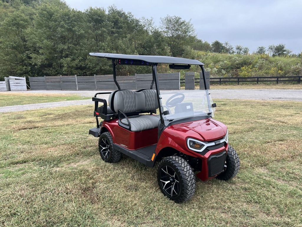 2027 E-Z-GO Liberty 4 XT ELiTE Lithium Powertrain — photo 7