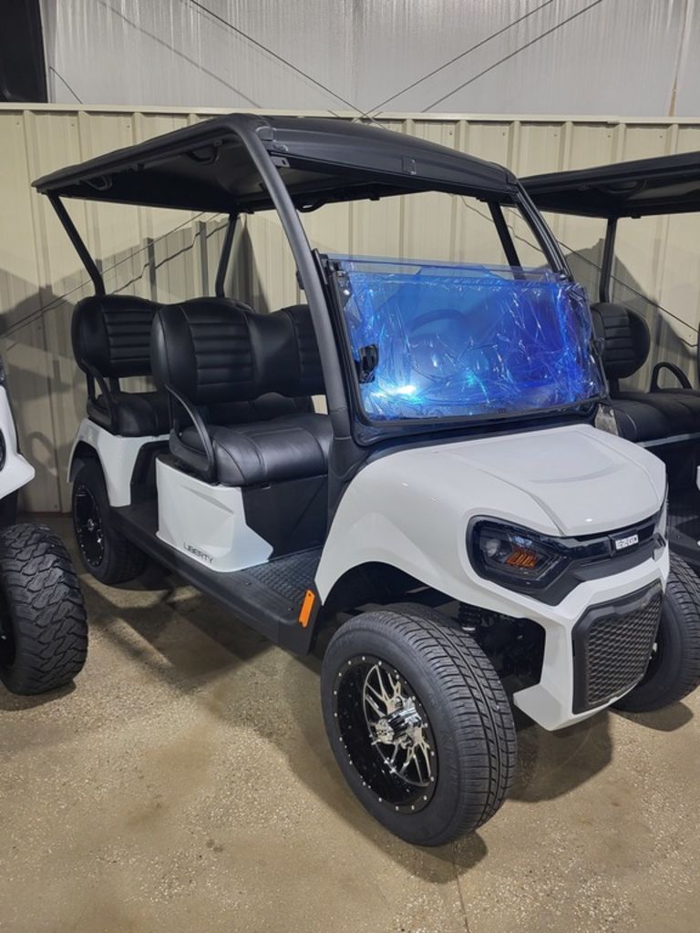 2027 E-Z-GO Liberty 4 X ELiTE Lithium Powertrain
