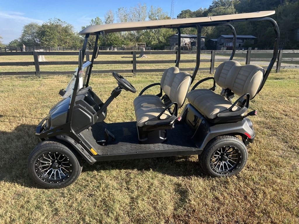 2026 E-Z-GO Liberty Summit X ELiTE Lithium — photo 2