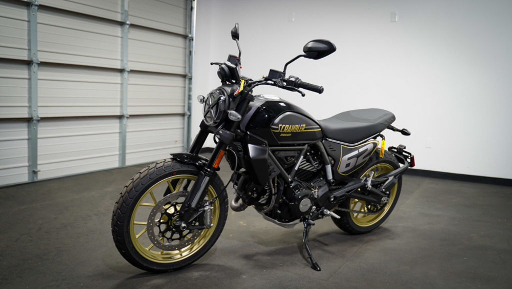 New Ducati Scrambler Full Throttle Thrilling Black 2026
