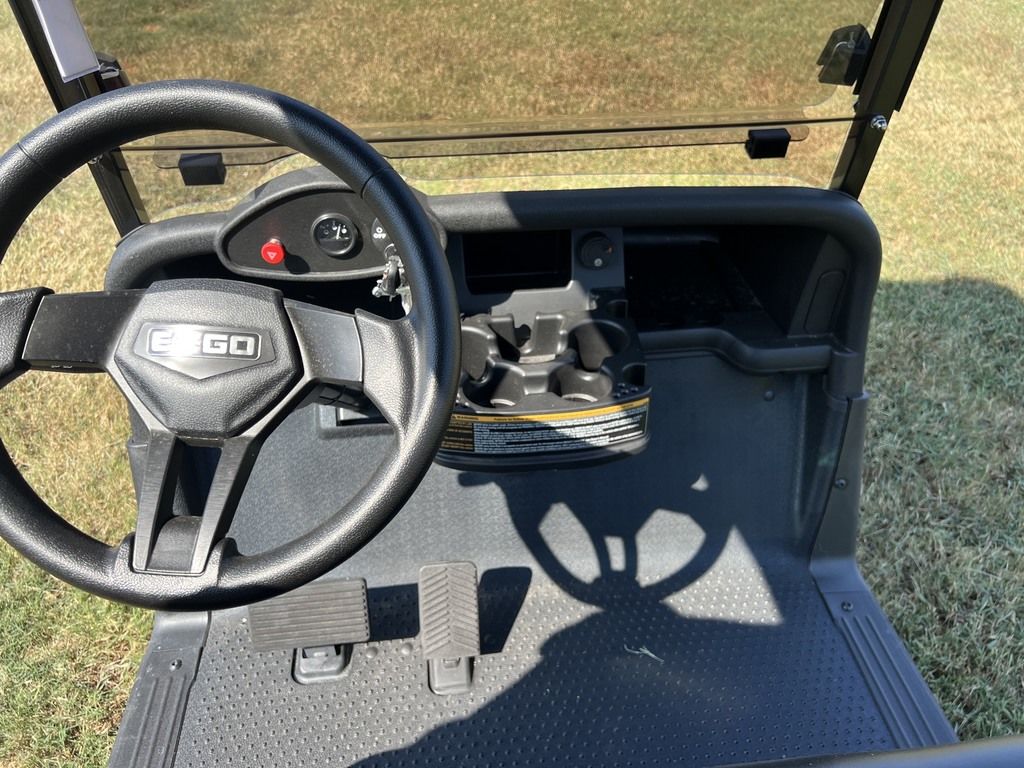 2021 E-Z-GO Freedom RXV ELiTE Lithium — photo 10