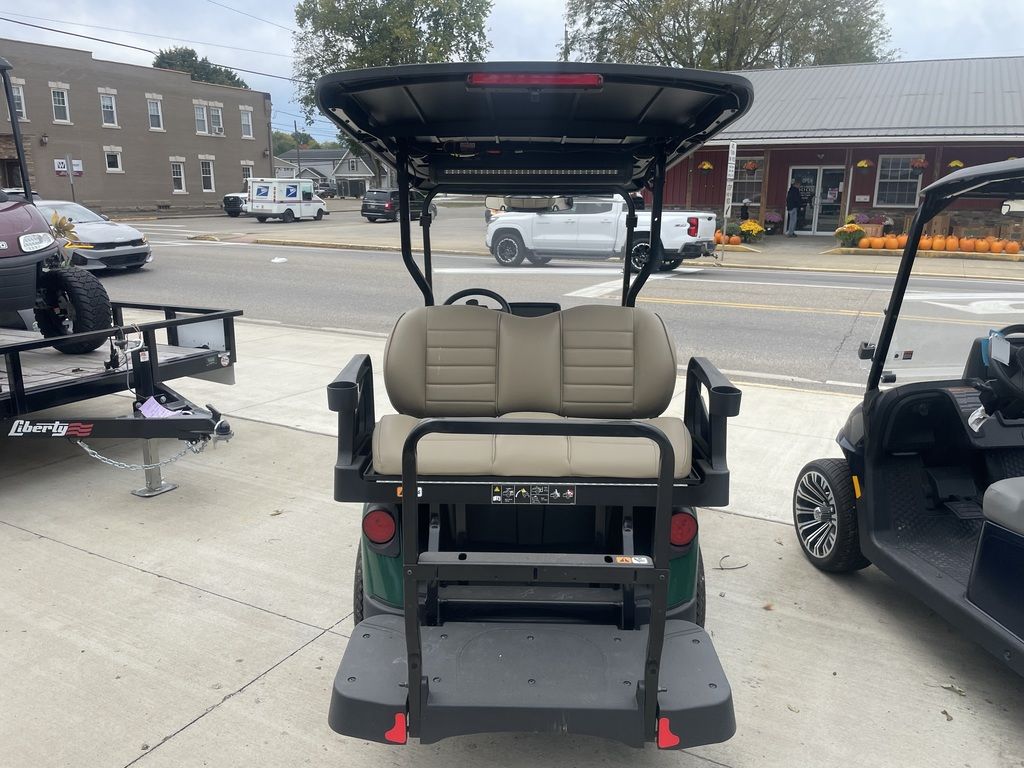 2026 E-Z-GO RXV 4 Touring S Elite Lithium — photo 2