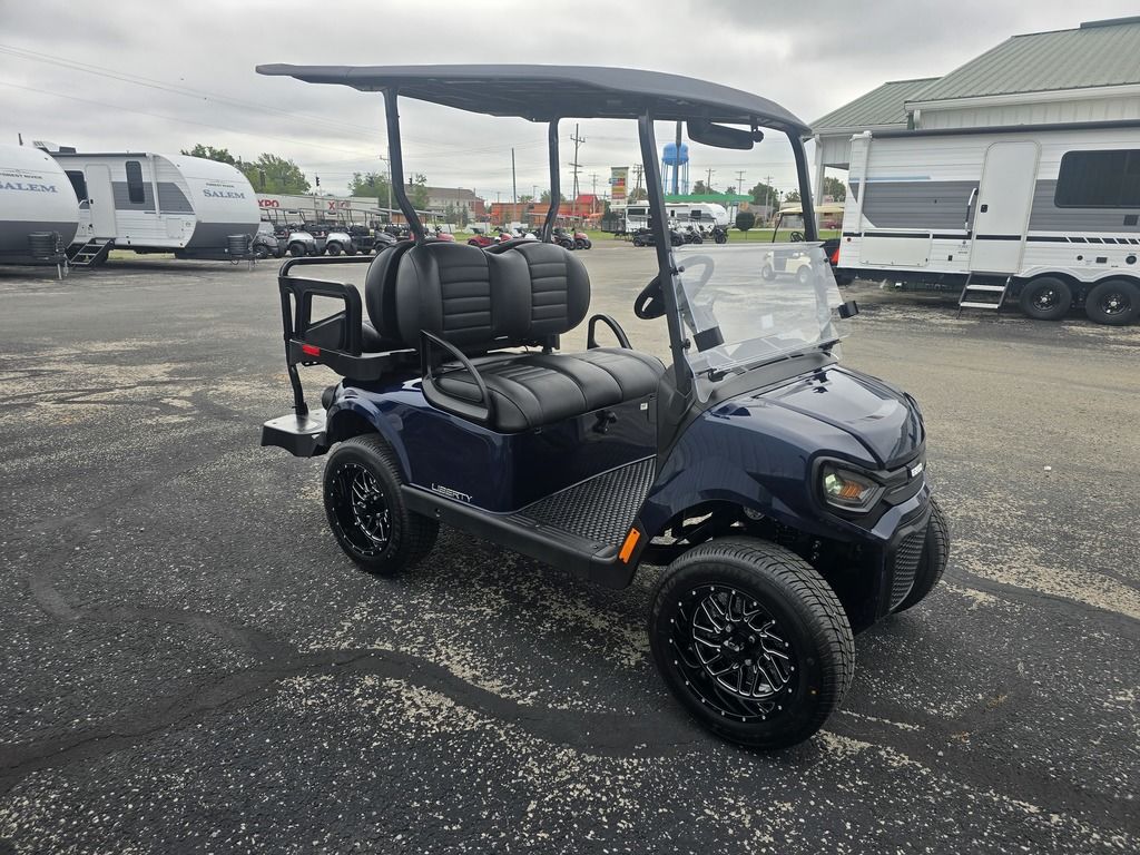 2027 E-Z-GO Liberty 4 X 13.5-hp Gas Powertrain — photo 4