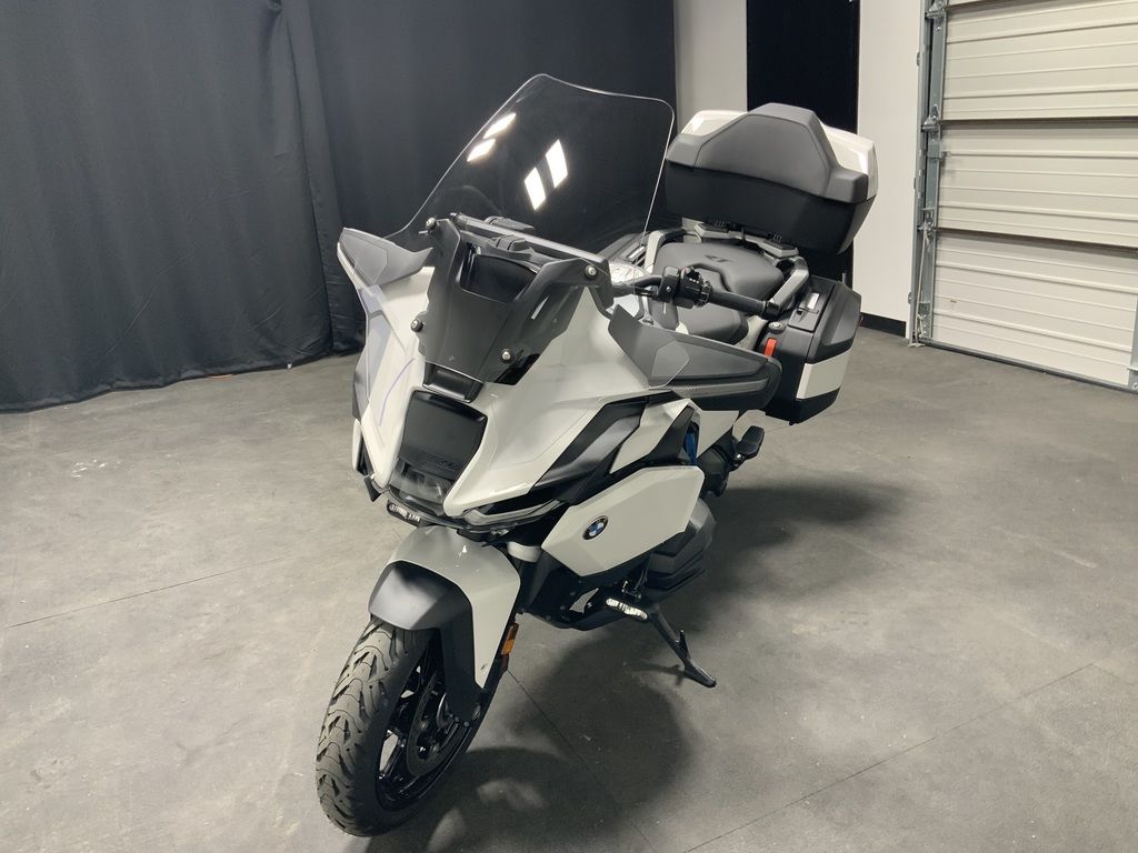 New BMW R 1300 RT Alpine White 3 2026