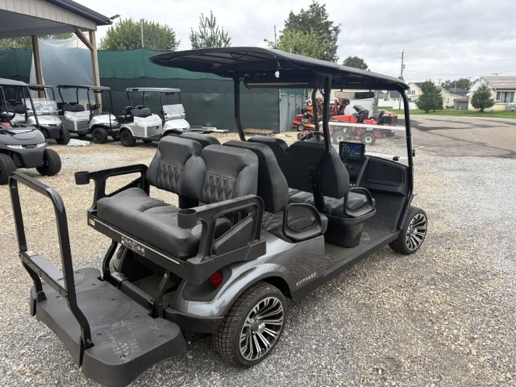 2027 E-Z-GO Express 6 Touring STL ELiTE Lithium — photo 2