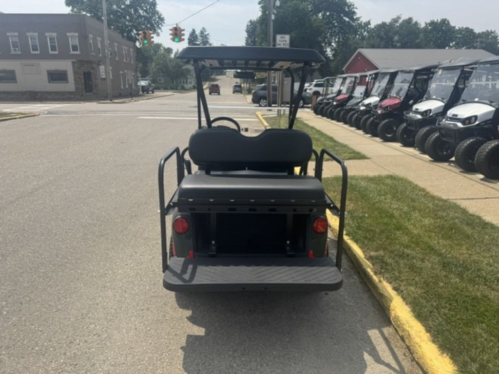 2026 E-Z-GO RXV 4 Valor S EX1 Sport — photo 3