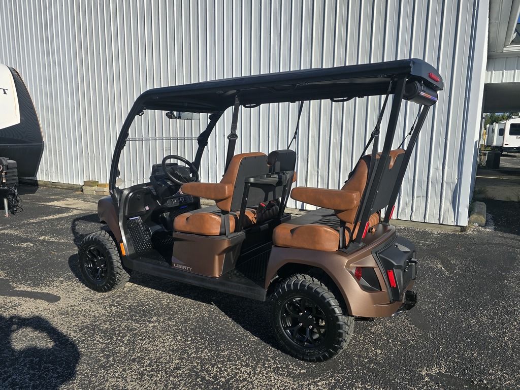2027 E-Z-GO Liberty 4F XTL ELiTE Lithium Powertrain — photo 8