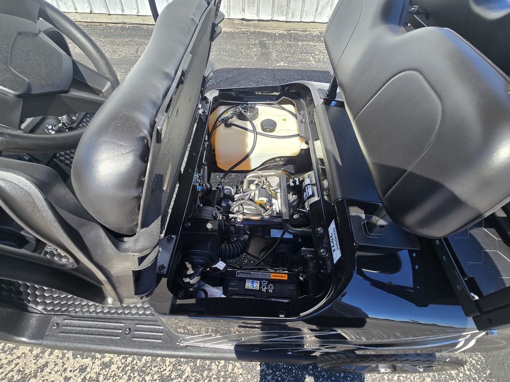 2027 E-Z-GO RXV 2 Valor S+ 13.5-hp Gas — photo 9