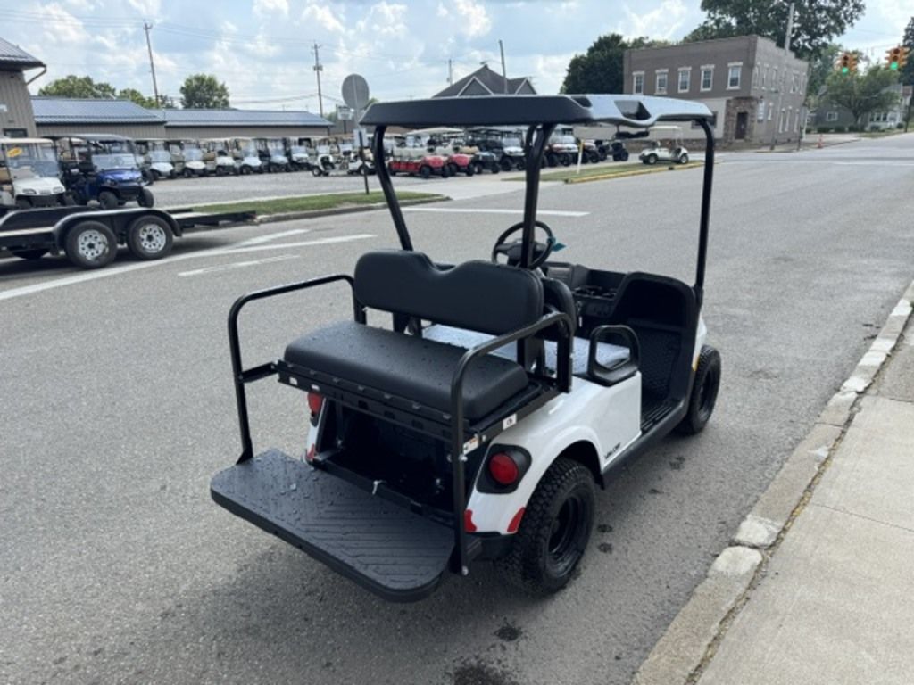 2026 E-Z-GO RXV 4 Valor S EX1 Sport — photo 4