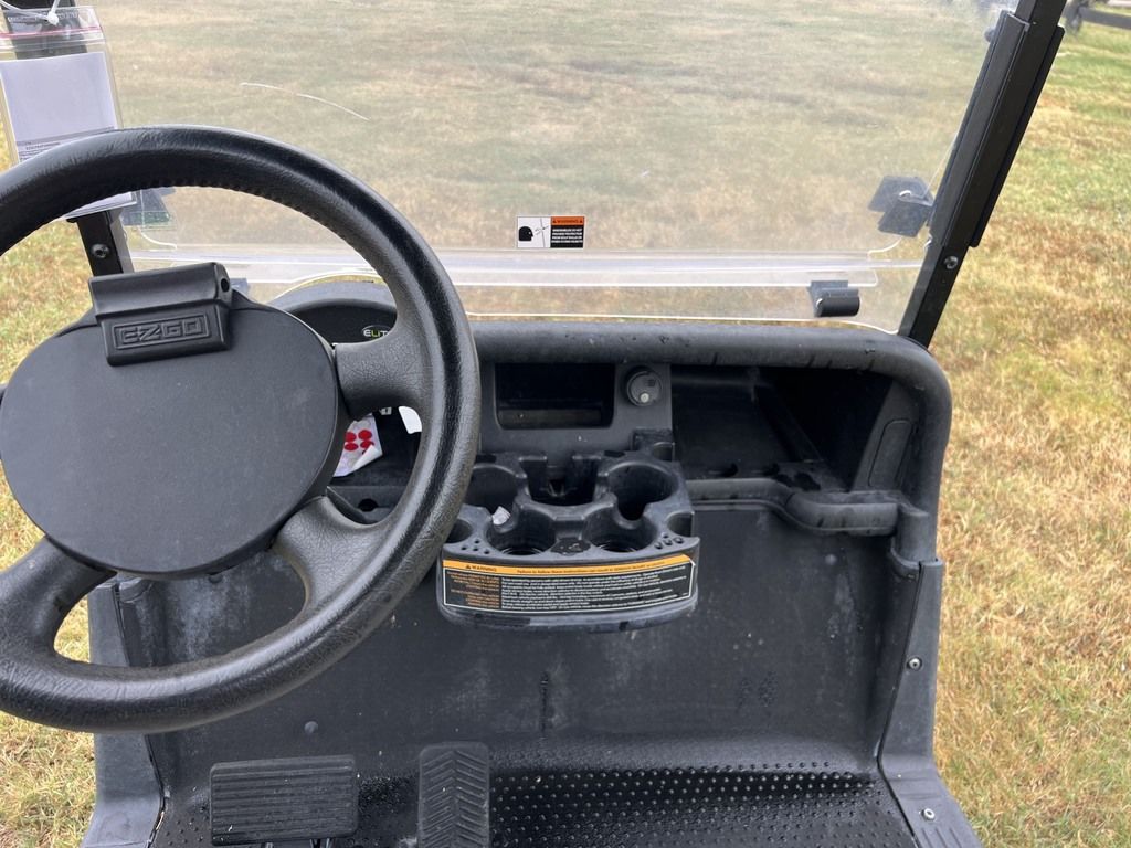 2021 E-Z-GO Freedom RXV ELiTE Lithium — photo 10