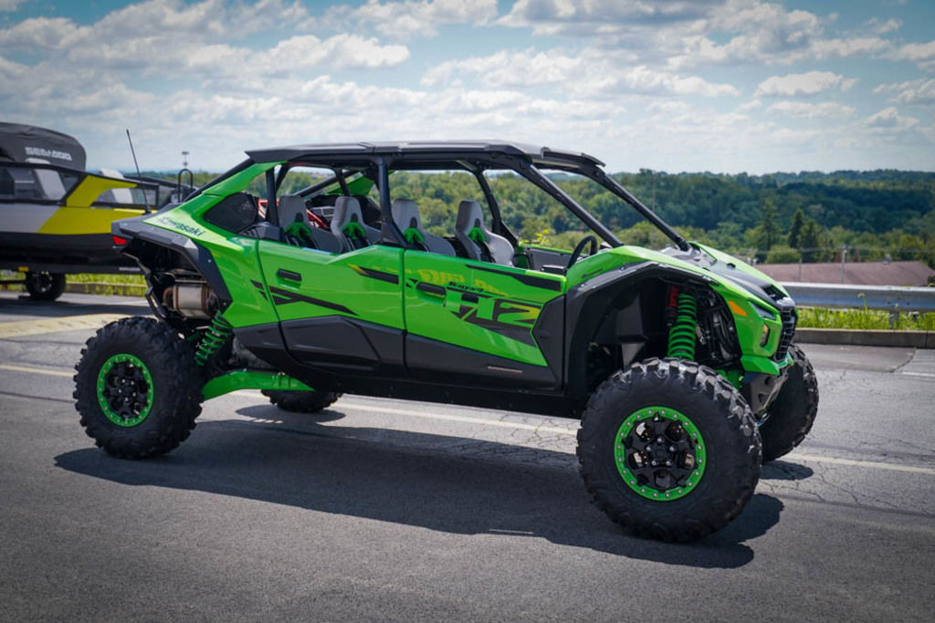 New Kawasaki Teryx®4 H2 Deluxe eS 2026