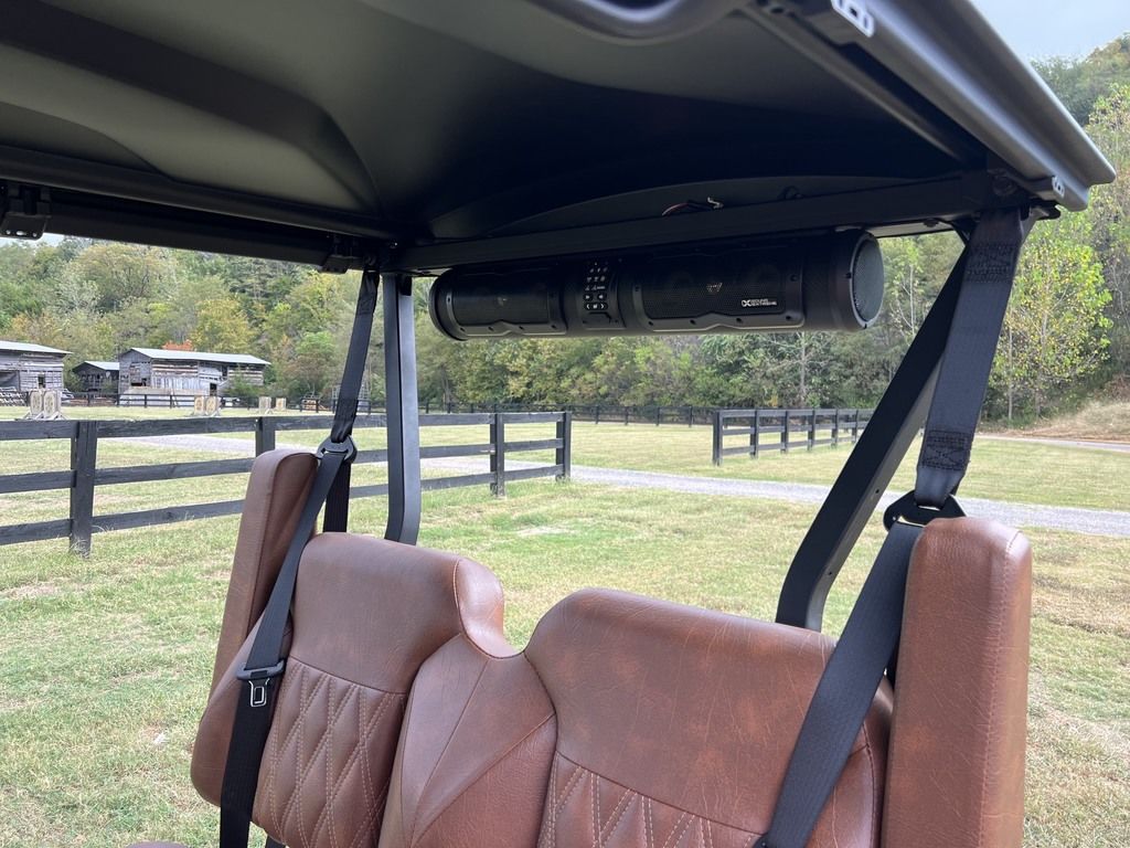 2027 E-Z-GO Liberty 4F XTL ELiTE Lithium Powertrain LSV — photo 9
