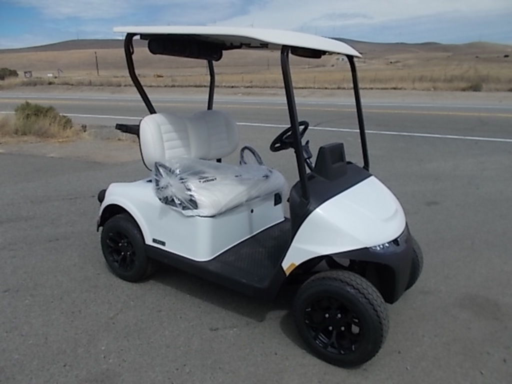 2027 EZGO RXV